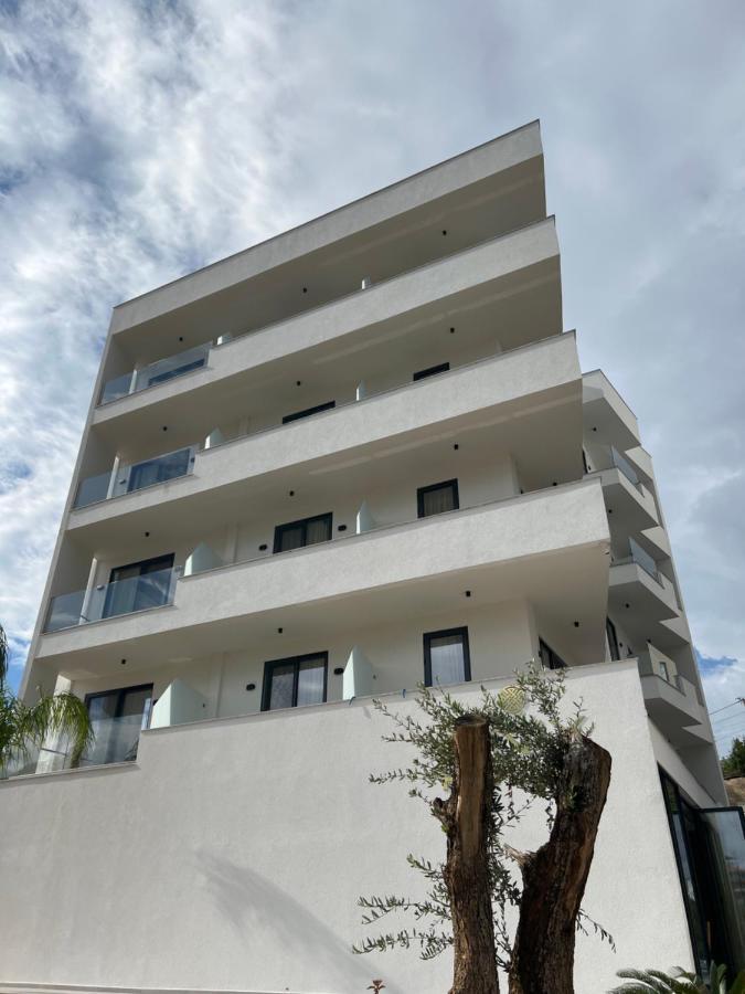 Hotel Onix Ksamil Exterior photo